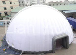 Inflatable tent